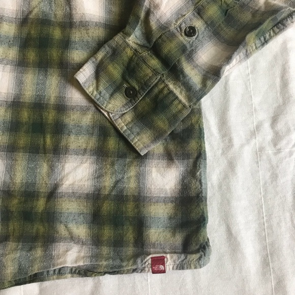 The North Face Green Plaid Button Down - Picture 4 of 7